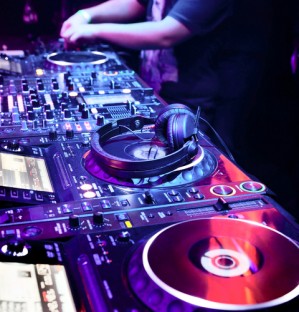 DJ Nightclub